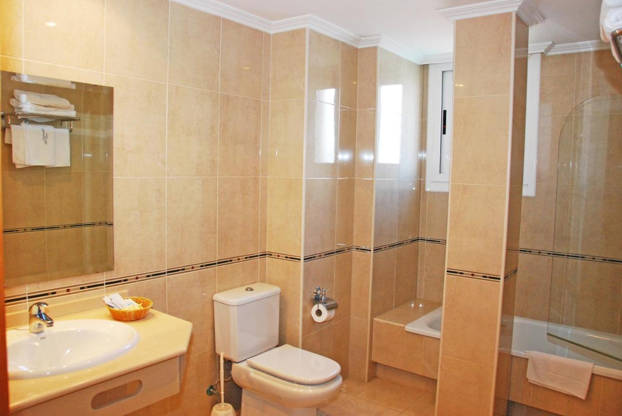 Hotel Villa Juanita O Grove Extérieur photo