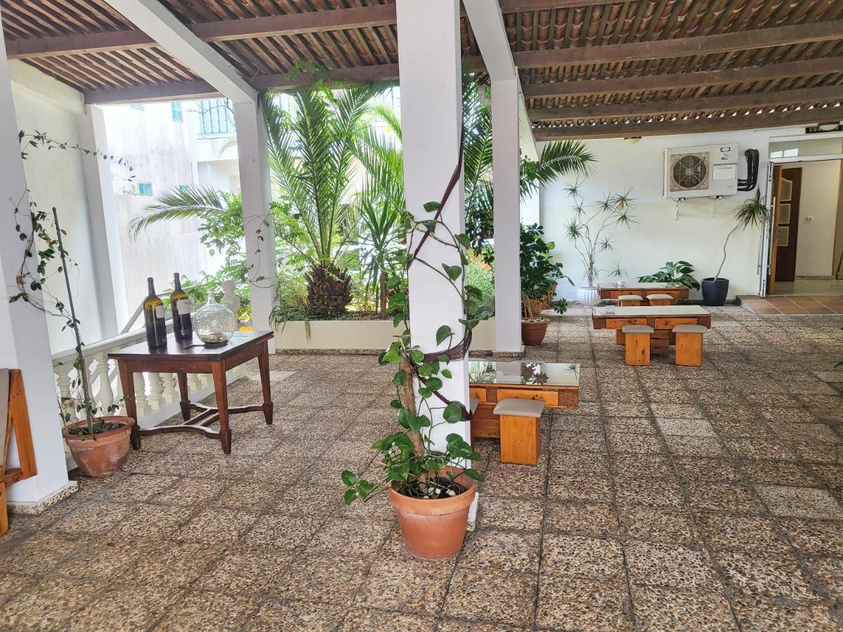 Hotel Villa Juanita O Grove Extérieur photo